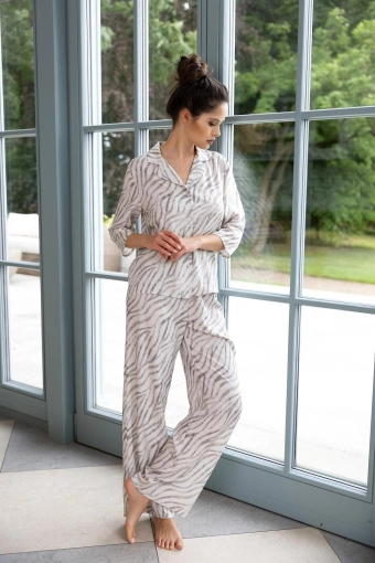 eleganckie-pizamy-damskie-065fil.webp Eleganckie piżamy damskie – bawełna premium, wiskoza, muślin | Agavo - obrazek 1