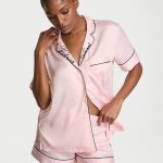 Victoria's Secret Piżama satynowa błyszcząca z szortami Glazed Satin Lamoda.pl