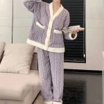 WarmComfort Damska Gruba Piżama Polarowa – Stylowy Luźny Krój na Zimowe Wieczory Piżama Damska Fioletowy / S